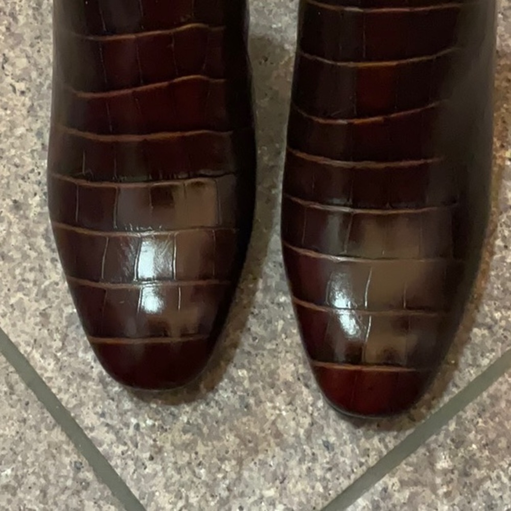 M. Gemi Dark Brown Croc-Embossed Women's Shoes - Picture 3 of 15